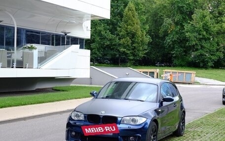 BMW 1 серия, 2007 год, 680 000 рублей, 2 фотография