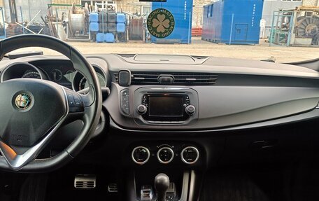 Alfa Romeo Giulietta, 2015 год, 1 550 000 рублей, 7 фотография