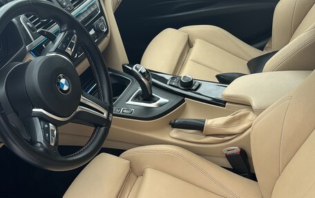 BMW 3 серия, 2017 год, 1 950 000 рублей, 18 фотография