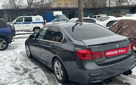 BMW 3 серия, 2017 год, 1 950 000 рублей, 10 фотография