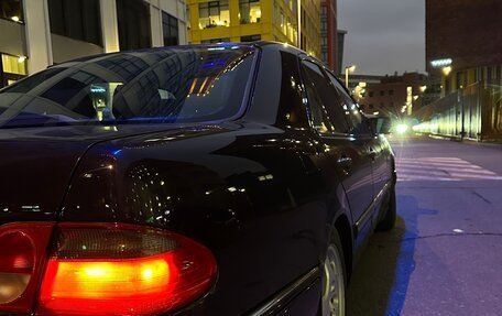 Mercedes-Benz E-Класс, 1999 год, 550 000 рублей, 12 фотография