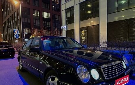 Mercedes-Benz E-Класс, 1999 год, 550 000 рублей, 5 фотография