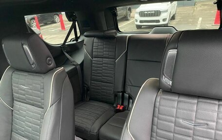 Cadillac Escalade V, 2025 год, 22 170 000 рублей, 15 фотография