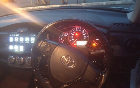 Toyota Corolla, 2018 год, 1 300 000 рублей, 5 фотография