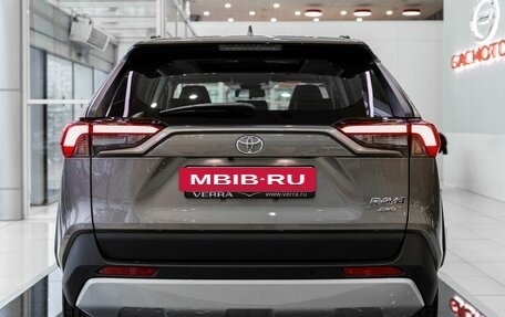 Toyota RAV4, 2025 год, 4 790 000 рублей, 7 фотография