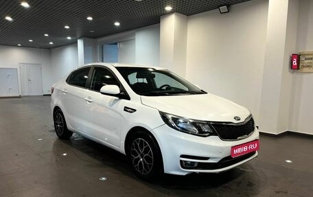 KIA Rio III рестайлинг, 2016 год, 1 015 000 рублей, 1 фотография