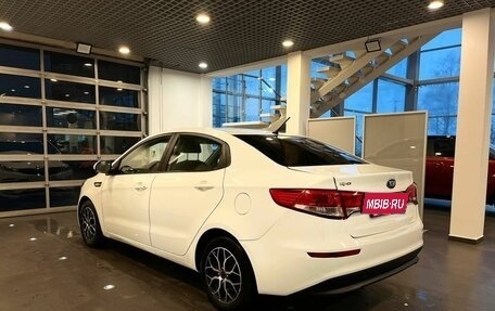 KIA Rio III рестайлинг, 2016 год, 1 015 000 рублей, 5 фотография