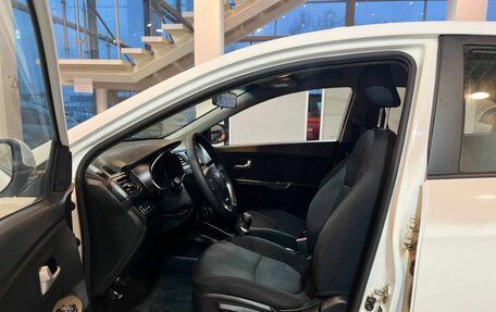 KIA Rio III рестайлинг, 2016 год, 1 015 000 рублей, 16 фотография