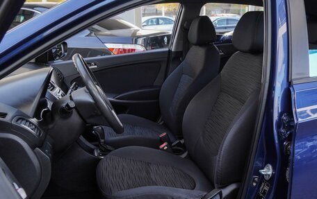 Hyundai Solaris II рестайлинг, 2014 год, 900 000 рублей, 10 фотография