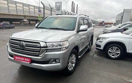 Toyota Land Cruiser 200, 2015 год, 5 999 000 рублей, 1 фотография