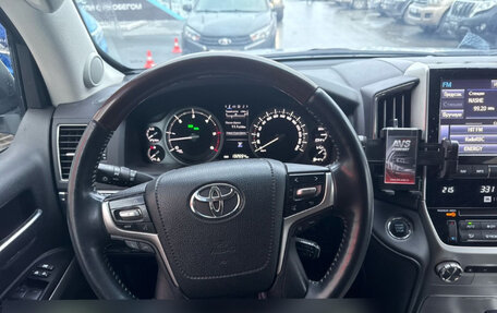 Toyota Land Cruiser 200, 2015 год, 5 999 000 рублей, 5 фотография