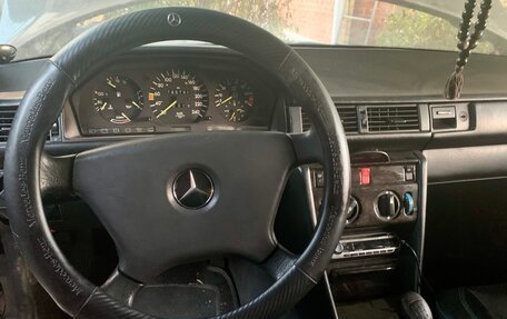 Mercedes-Benz W124, 1987 год, 400 000 рублей, 3 фотография