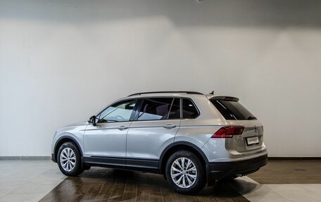 Volkswagen Tiguan II, 2019 год, 2 200 000 рублей, 6 фотография