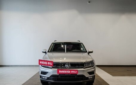 Volkswagen Tiguan II, 2019 год, 2 200 000 рублей, 3 фотография