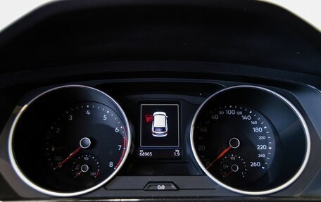 Volkswagen Tiguan II, 2019 год, 2 200 000 рублей, 15 фотография