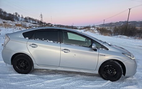 Toyota Prius, 2013 год, 1 300 000 рублей, 3 фотография