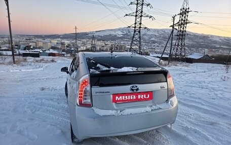 Toyota Prius, 2013 год, 1 300 000 рублей, 5 фотография
