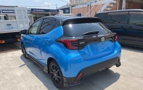 Toyota Yaris, 2022 год, 880 001 рублей, 8 фотография