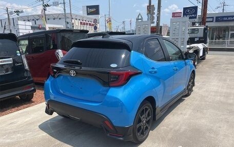 Toyota Yaris, 2022 год, 880 001 рублей, 6 фотография