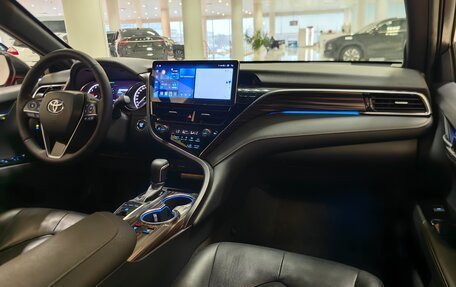 Toyota Camry, 2021 год, 3 299 000 рублей, 13 фотография