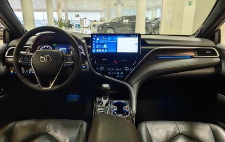 Toyota Camry, 2021 год, 3 299 000 рублей, 12 фотография