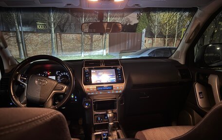 Toyota Land Cruiser Prado 150 рестайлинг 2, 2020 год, 4 850 000 рублей, 9 фотография