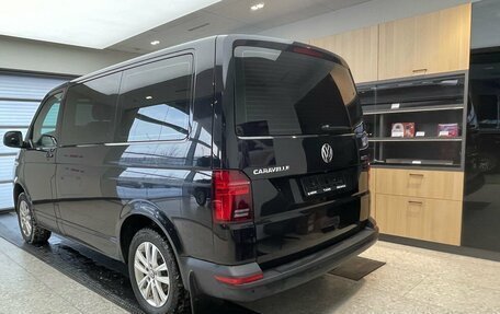 Volkswagen Caravelle T6 рестайлинг, 2020 год, 3 999 000 рублей, 8 фотография