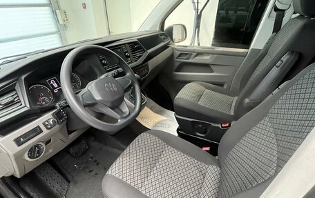 Volkswagen Caravelle T6 рестайлинг, 2020 год, 3 999 000 рублей, 13 фотография