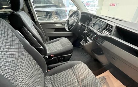 Volkswagen Caravelle T6 рестайлинг, 2020 год, 3 999 000 рублей, 15 фотография