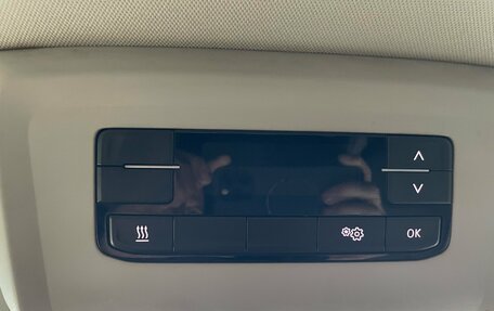 Volkswagen Caravelle T6 рестайлинг, 2020 год, 3 999 000 рублей, 26 фотография