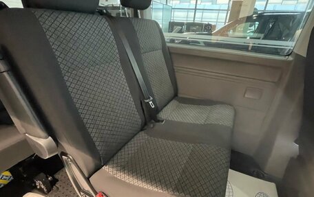 Volkswagen Caravelle T6 рестайлинг, 2020 год, 3 999 000 рублей, 19 фотография