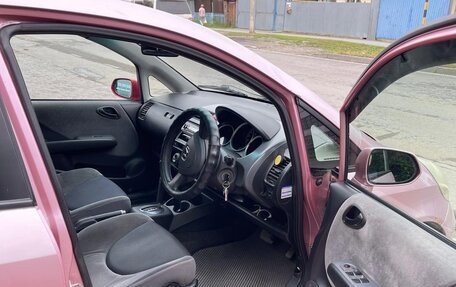 Honda Fit III, 2001 год, 360 000 рублей, 2 фотография
