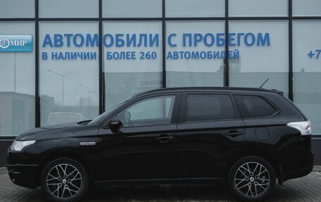 Mitsubishi Outlander III рестайлинг 3, 2014 год, 1 619 000 рублей, 2 фотография