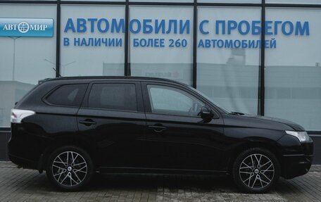 Mitsubishi Outlander III рестайлинг 3, 2014 год, 1 619 000 рублей, 6 фотография