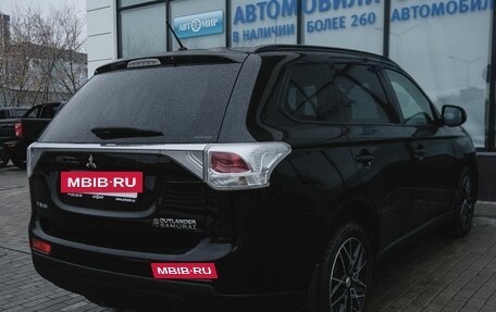 Mitsubishi Outlander III рестайлинг 3, 2014 год, 1 619 000 рублей, 5 фотография