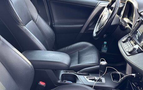 Toyota RAV4, 2016 год, 2 450 000 рублей, 2 фотография