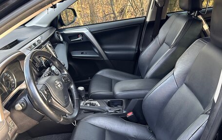 Toyota RAV4, 2016 год, 2 450 000 рублей, 9 фотография