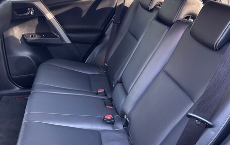 Toyota RAV4, 2016 год, 2 450 000 рублей, 3 фотография