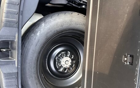 Toyota RAV4, 2016 год, 2 450 000 рублей, 23 фотография