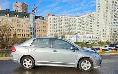 Nissan Tiida, 2010 год, 760 000 рублей, 4 фотография