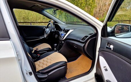 Hyundai Solaris II рестайлинг, 2014 год, 850 000 рублей, 9 фотография