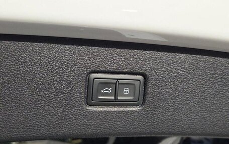 Audi Q7, 2022 год, 4 800 000 рублей, 25 фотография