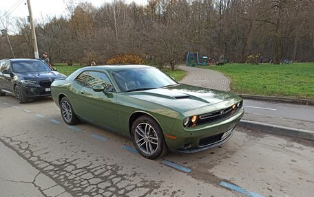 Dodge Challenger III рестайлинг 2, 2019 год, 4 700 000 рублей, 6 фотография