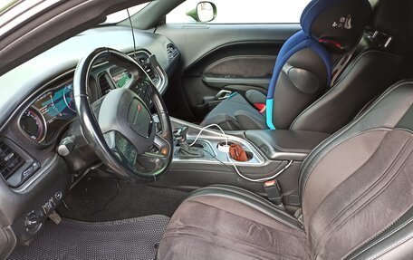 Dodge Challenger III рестайлинг 2, 2019 год, 4 700 000 рублей, 17 фотография