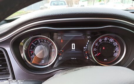 Dodge Challenger III рестайлинг 2, 2019 год, 4 700 000 рублей, 18 фотография