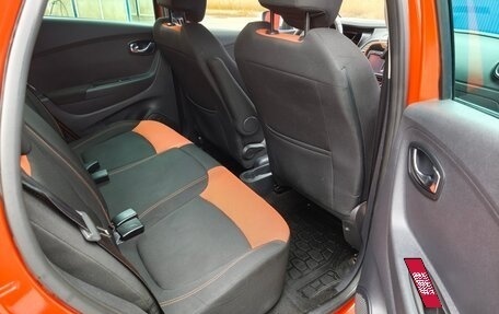 Renault Kaptur I рестайлинг, 2016 год, 830 000 рублей, 21 фотография