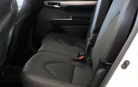 Toyota Highlander, 2025 год, 6 500 000 рублей, 14 фотография