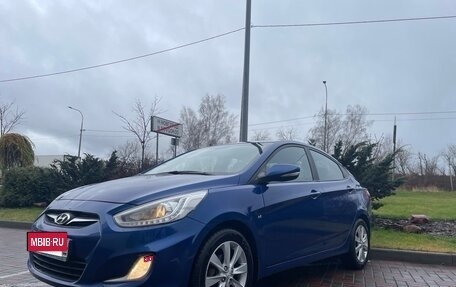 Hyundai Solaris II рестайлинг, 2014 год, 915 000 рублей, 2 фотография