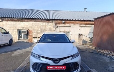 Toyota Camry, 2018 год, 2 080 000 рублей, 1 фотография