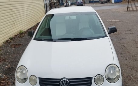 Volkswagen Polo IV рестайлинг, 2002 год, 250 000 рублей, 1 фотография